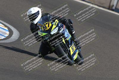 media/Oct-12-2025-CRA (Sun) [[e621380112]]/Races/Race 10/